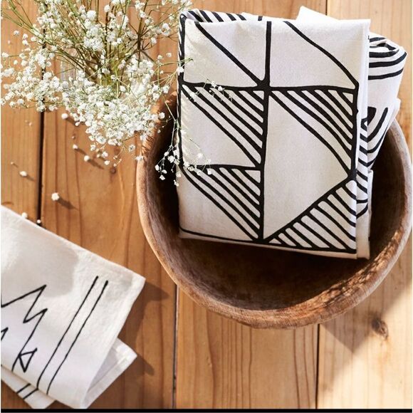 NWT Little Korboose Shadow Block Tea Towel 26”W x28”L Hard to Find - Picture 3 of 8